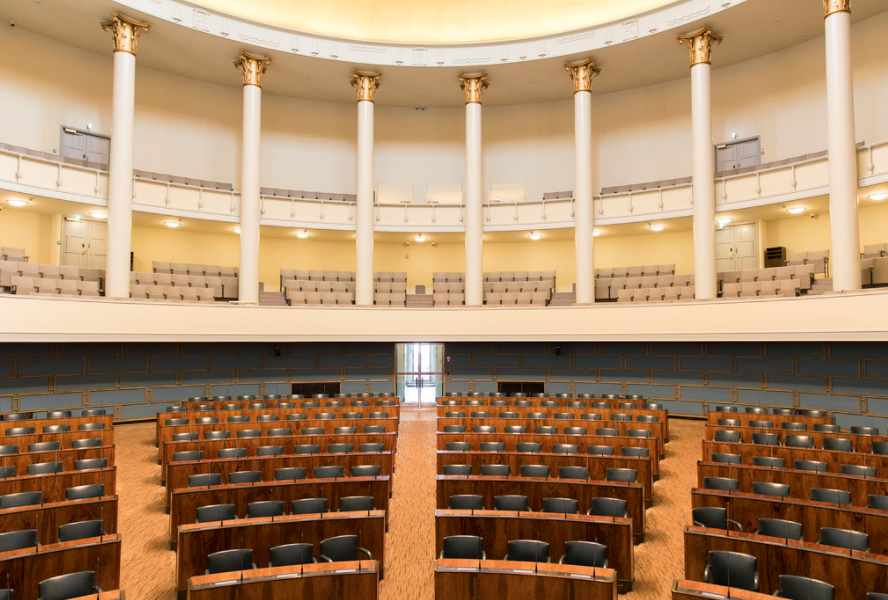 Referenssikuvat/Eduskunta sali _ Hannele Salonen.PNG | 1116kb | 888x600